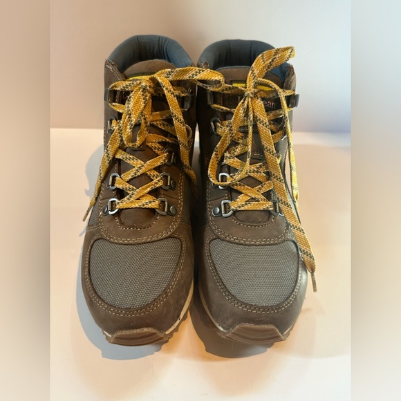 *SOLD* Brand new Women's Waterproof LL Bean Katahdin Hiking Boots - Picture 6 of 12
